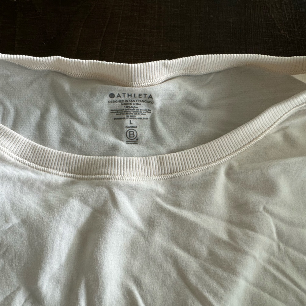 Athleta crop t-shirt! Worn once!